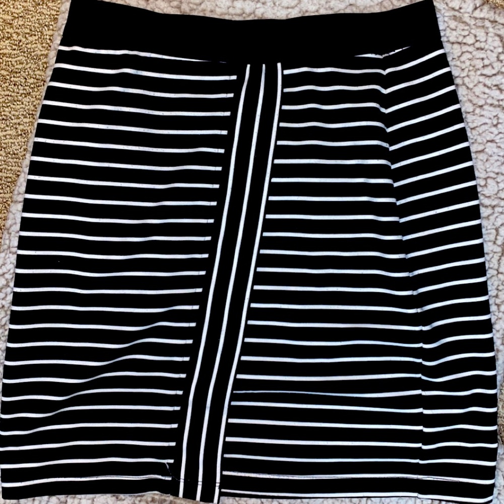 Black and White Striped Pencil Skirt